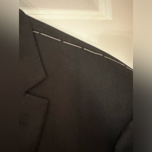 Jos A Banks Charcoal Suit- 46R/40W- Brand new - Picture 3 of 11